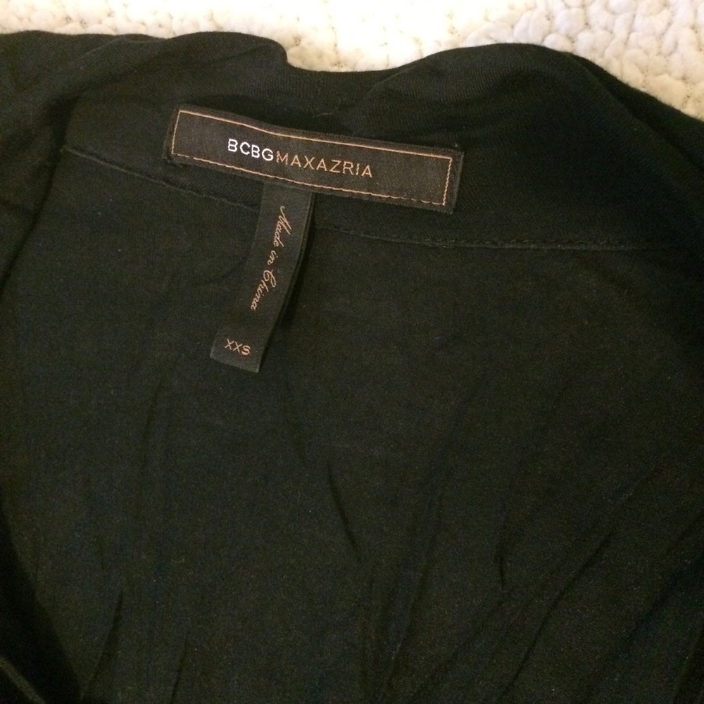sale Bcbgmaxazria cowl/fluttersleeve blouse - Picture 6 of 7